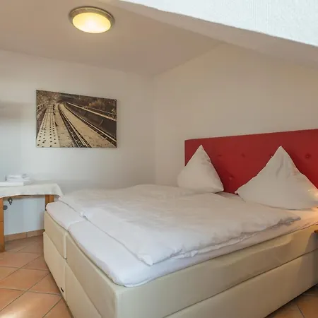 Koch Schilt Szálloda 3*